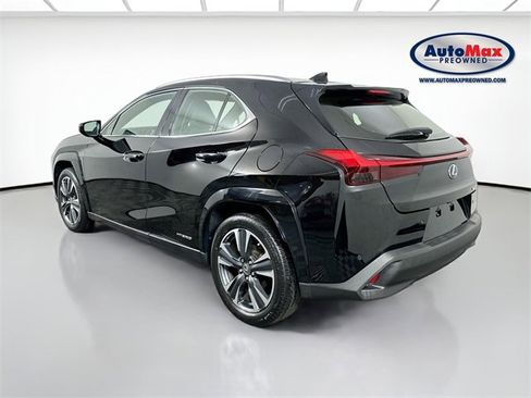 Used 2022 Lexus UX 250h w/ Premium Package image 6