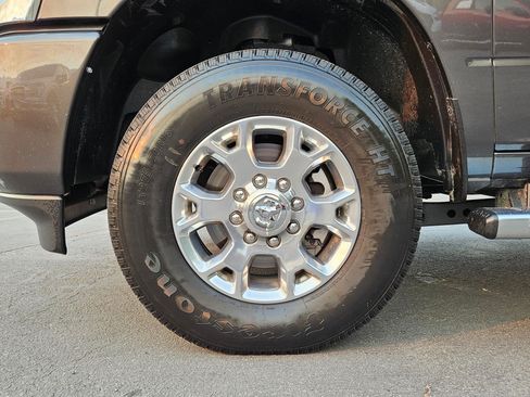 Used 2024 RAM 3500 Laramie w/ Safety Group AWD/4WD image 13