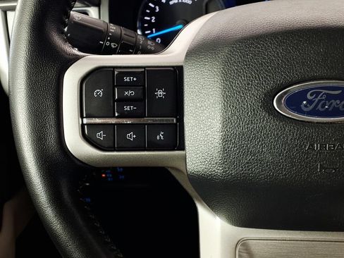 Used 2022 Ford Expedition XLT RWD image 19