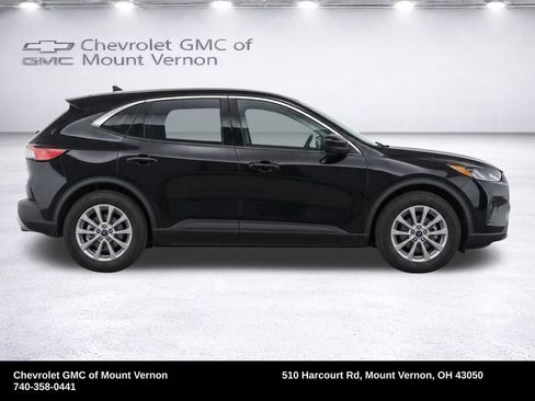 Used 2021 Ford Escape SE FWD image 9