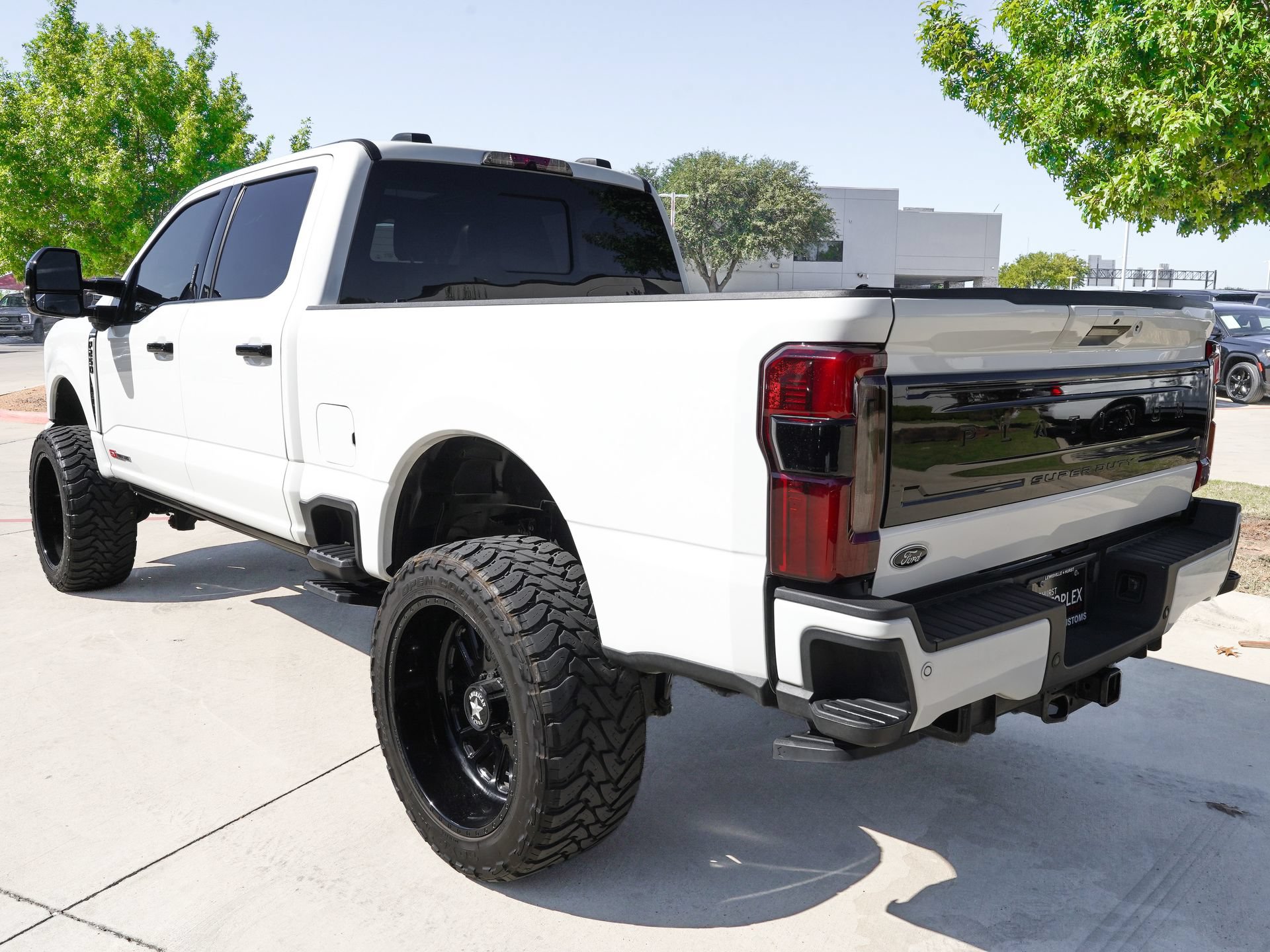 Used 2024 Ford F250 Platinum AWD/4WD image 5