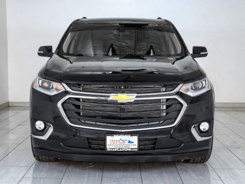 Used 2021 Chevrolet Traverse LT AWD/4WD image 3