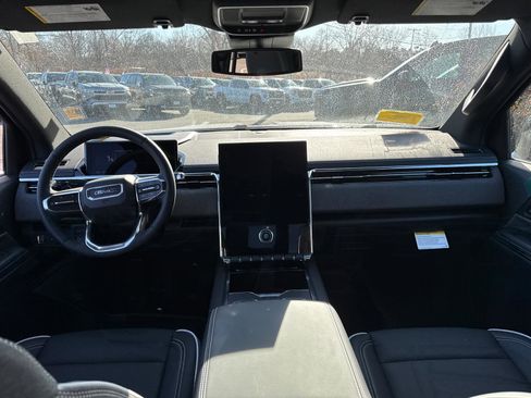 New 2026 GMC Sierra EV Elevation image 31