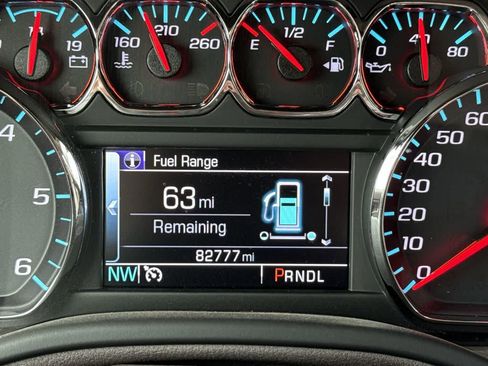 Used 2020 Chevrolet Suburban Premier AWD/4WD image 18