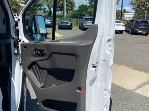 Used 2022 Ford Transit 250 Low Roof w/ Exterior Upgrade Package RWD image 12
