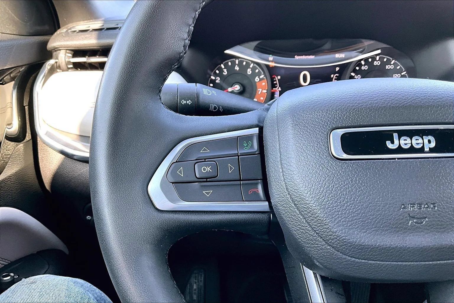 Used 2023 Jeep Compass Limited AWD/4WD image 11