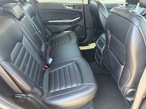 Used 2024 Ford Edge SEL AWD/4WD image 9