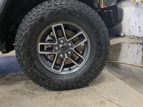 New 2026 Jeep Gladiator Mojave w/ Technology Group image 8