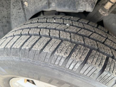 Used 2010 Ford Explorer Sport Trac XLT RWD image 25