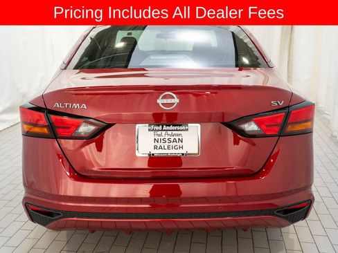 Certified 2024 Nissan Altima 2.5 SV FWD image 4