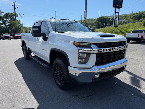 Used 2022 Chevrolet Silverado 2500 LT w/ Convenience Package AWD/4WD image 7