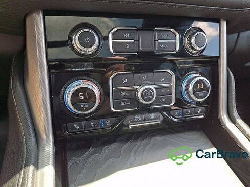 Certified 2021 GMC Yukon Denali w/ Denali Premium Package AWD/4WD image 17