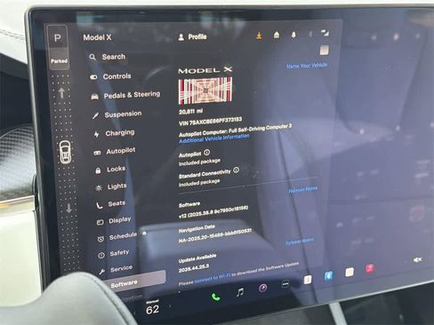 Used 2023 Tesla Model X Plaid image 21