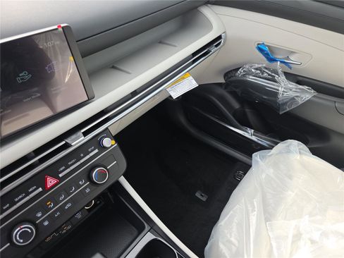 New 2026 Hyundai Tucson SE FWD image 21