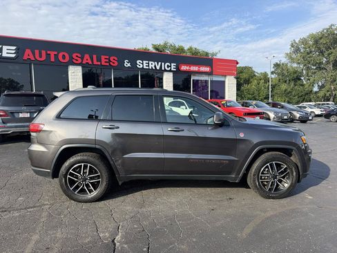 Used 2020 Jeep Grand Cherokee Trailhawk w/ Trailhawk Luxury Group AWD/4WD image 7