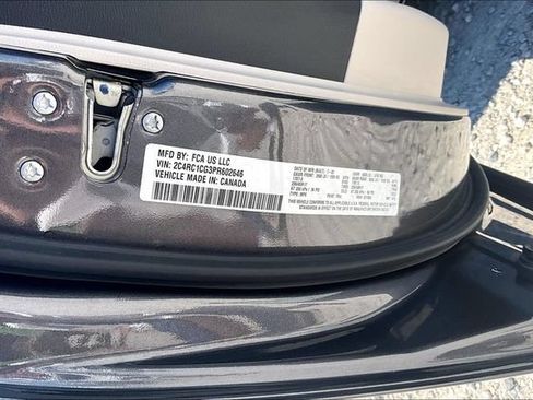 Used 2023 Chrysler Voyager LX FWD image 31