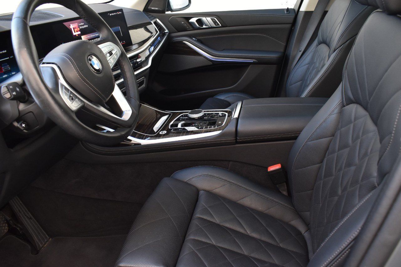 Used 2025 BMW X7 xDrive40i AWD/4WD image 14