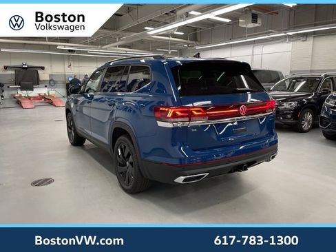 New 2026 Volkswagen Atlas SE image 2