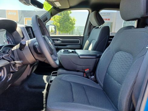 Used 2025 RAM 1500 Big Horn AWD/4WD image 8