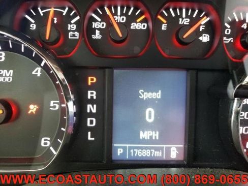 Used 2017 Chevrolet Silverado 1500 W/T w/ Trailering Package image 8