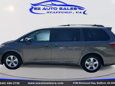Used 2015 Toyota Sienna LE FWD image 8
