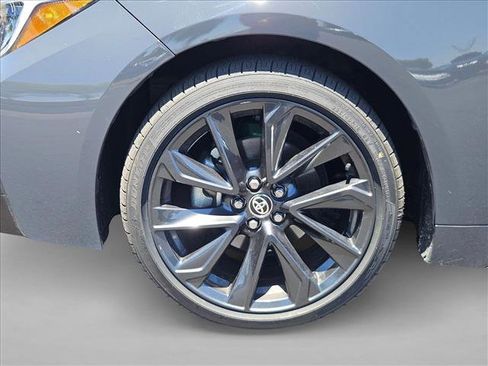 Used 2024 Toyota Corolla SE w/ SE Premium Package FWD image 30