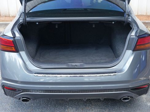 Used 2021 Nissan Altima 2.5 SR w/ SR Premium Package FWD image 9