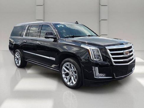 Used 2020 Cadillac Escalade ESV Premium Luxury AWD/4WD image 7