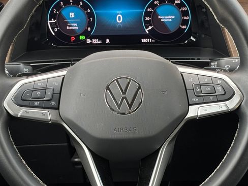 Used 2026 Volkswagen Atlas SE FWD image 31
