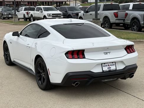 New 2026 Ford Mustang GT RWD image 5