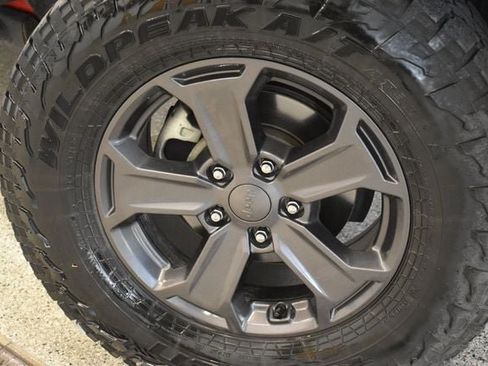 Used 2018 Jeep Wrangler Unlimited Rubicon AWD/4WD image 26