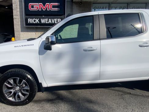 Used 2022 Chevrolet Silverado 1500 LT image 35