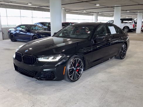 Used 2023 BMW 540i w/ M Sport Package RWD image 4