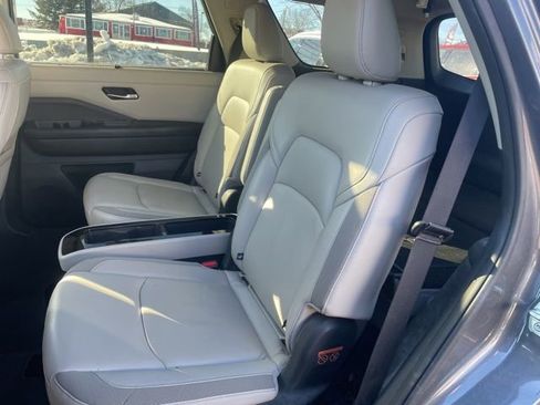 Certified 2023 Nissan Pathfinder SL w/ SL Premium Package image 23