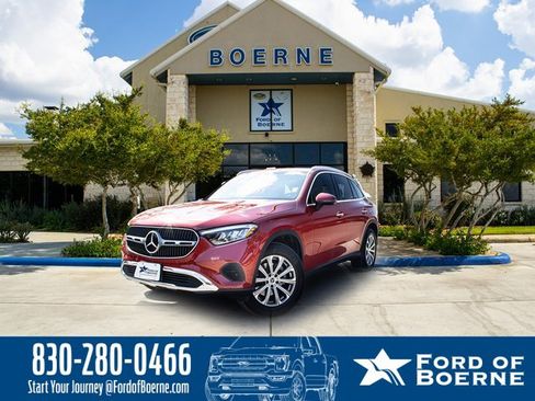 Used 2023 Mercedes-Benz GLC 300 4MATIC image 1