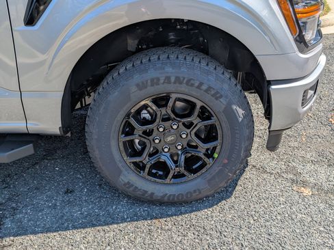 New 2025 Ford F150 XLT w/ Equipment Group 302A MID image 5