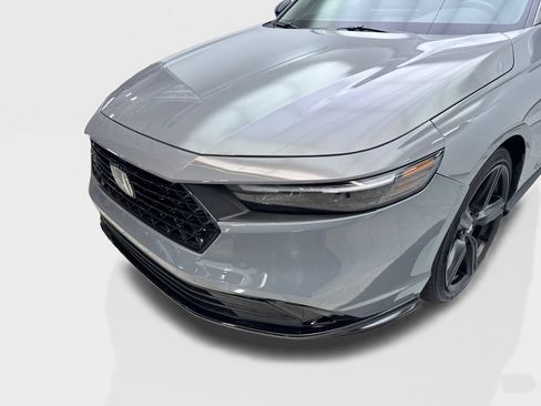 Used 2025 Honda Accord Sport image 16