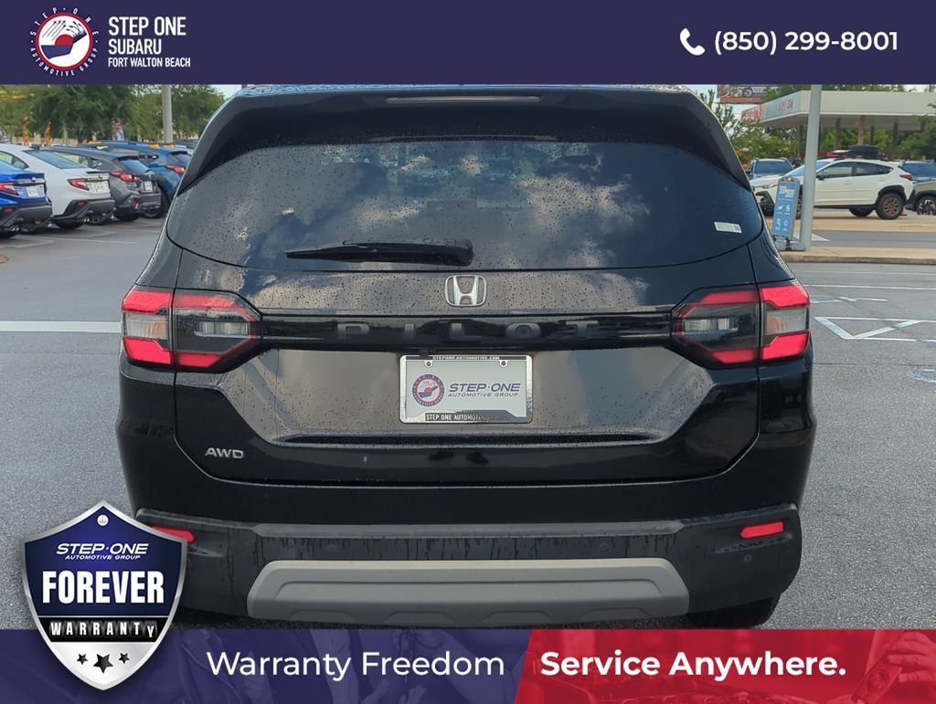 Used 2025 Honda Pilot EX-L image 6