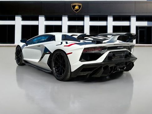 Used 2019 Lamborghini Aventador SVJ image 45