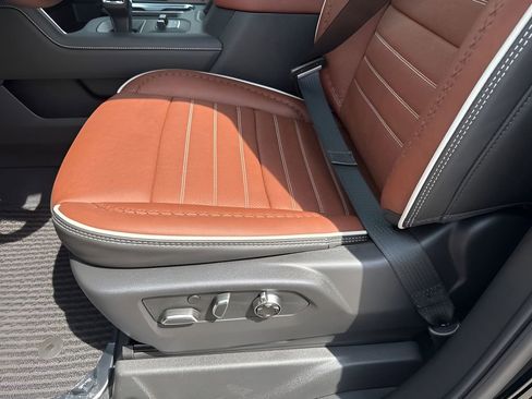 New 2025 GMC Sierra 1500 Denali Ultimate image 17