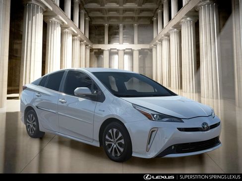 Used 2022 Toyota Prius XLE w/ Advanced Technology Package AWD/4WD image 2