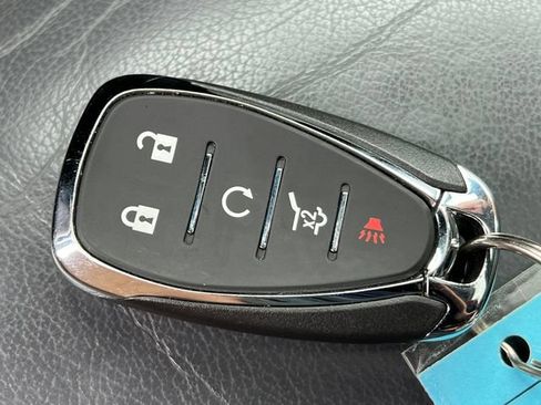 Used 2020 Chevrolet Traverse LT w/ LT Premium Package AWD/4WD image 9