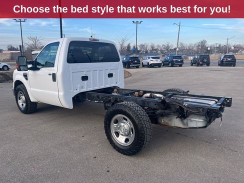 Used 2009 Ford F350 2WD Regular Cab Super Duty image 3