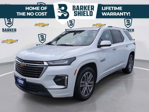 Used 2023 Chevrolet Traverse High Country FWD image 1