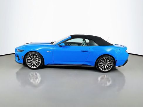 Used 2025 Ford Mustang GT Premium RWD image 8