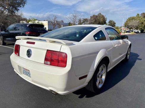 Used 2008 Ford Mustang GT Premium image 9