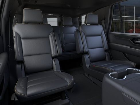 New 2026 GMC Yukon Elevation w/ Elevation Premium Package AWD/4WD image 17