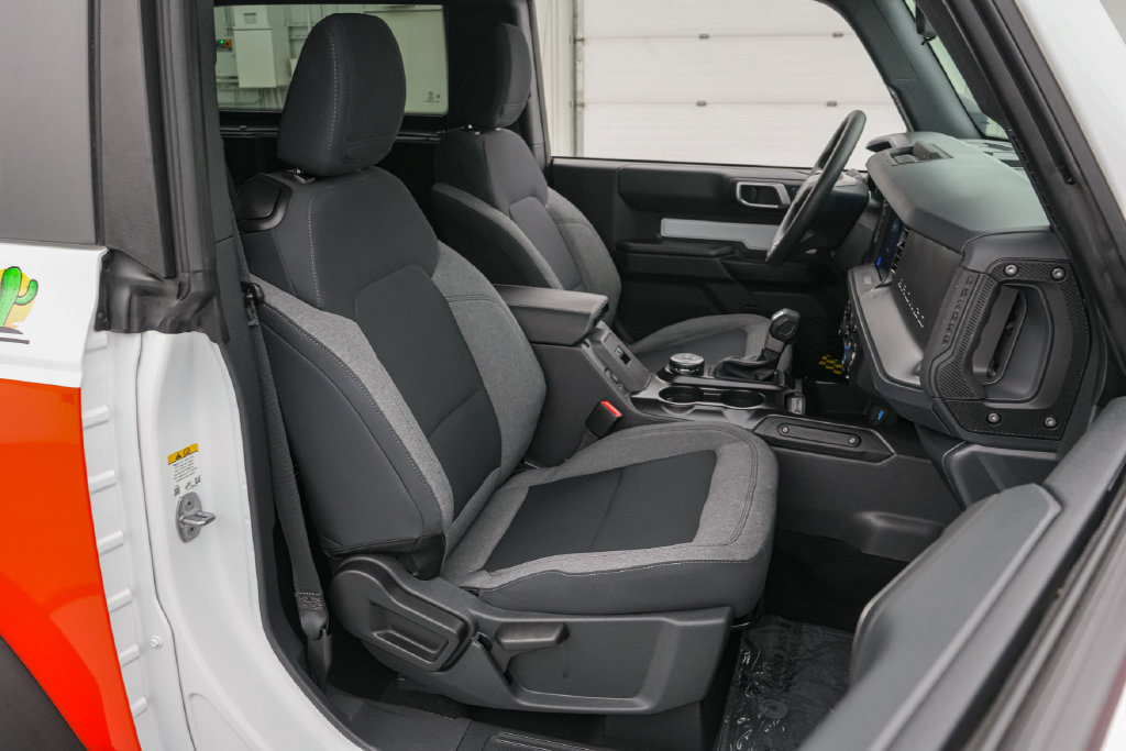 Certified 2025 Ford Bronco 2-Door AWD/4WD image 31