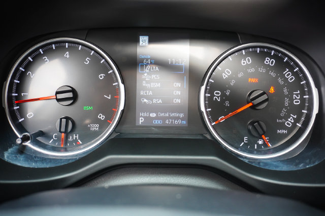 Used 2022 Toyota RAV4 XLE w/ Convenience Package FWD image 11