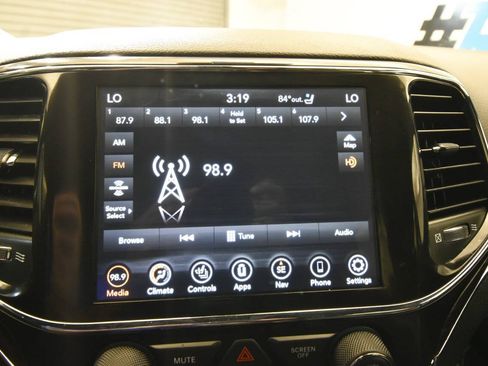 Used 2021 Jeep Grand Cherokee Limited w/ Quick Order Package 28K 80th AWD/4WD image 23